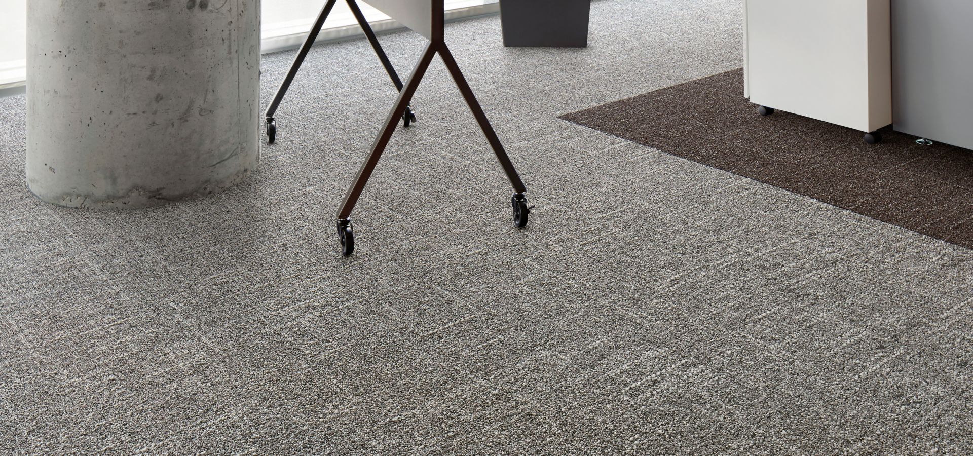 Interface Open Air 418 carpet tile in office