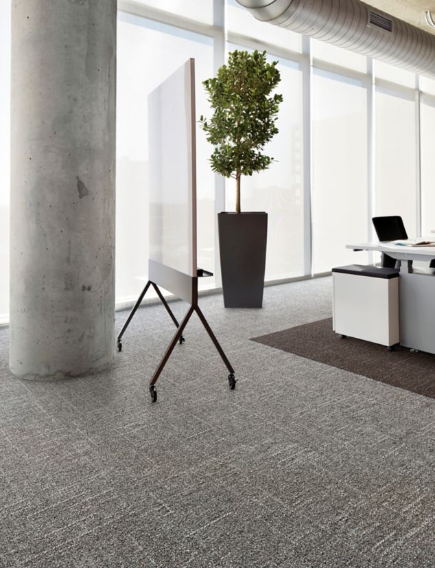 Interface Open Air 418 carpet tile in office