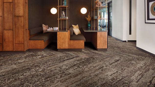 Interface Eben plank carpet tile in a flexible work space