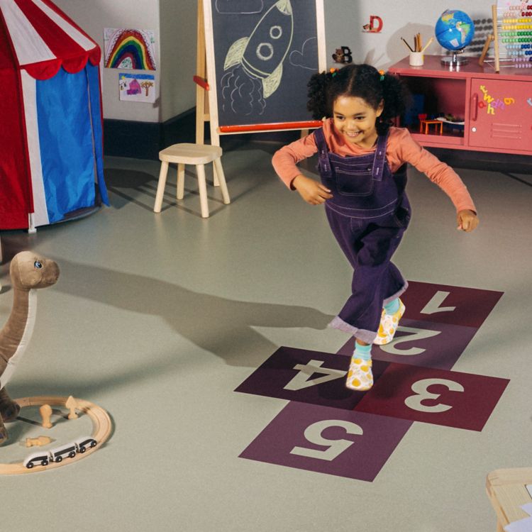 noraplan sentica rubber flooring in K-12/Kindergarten classroom