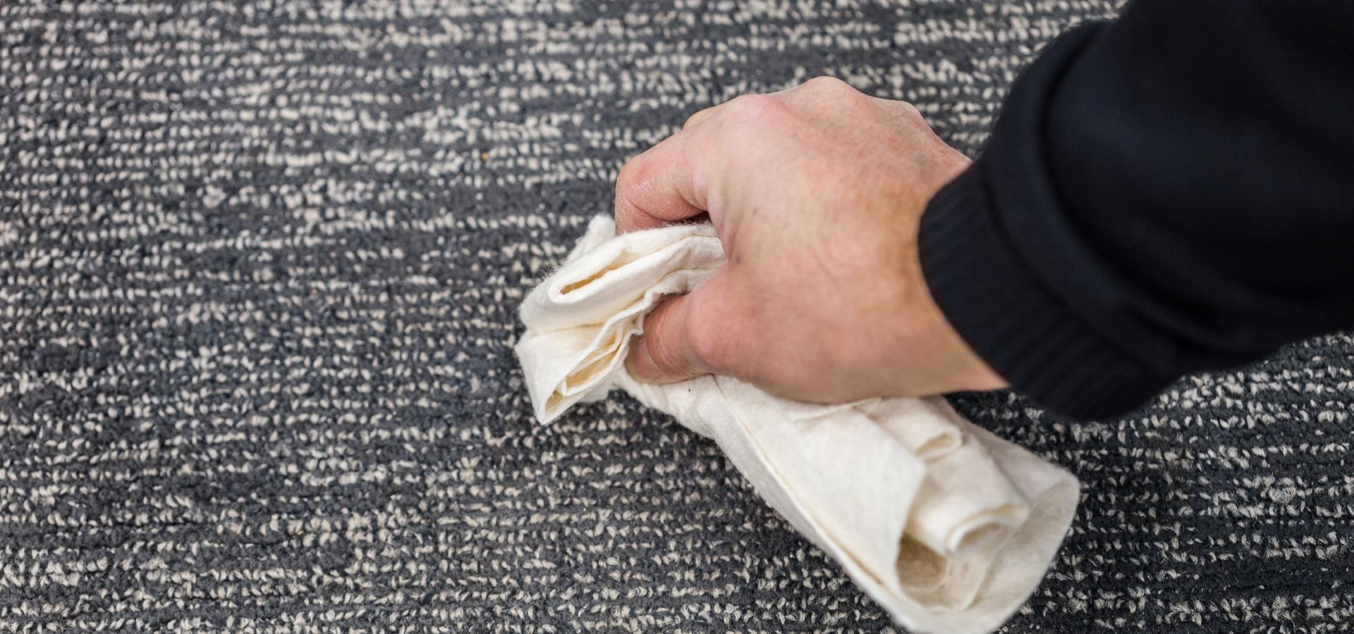 <h1 style="text-align: center;">CARPET TILE CLEANING &amp; MAINTENANCE</h1>
