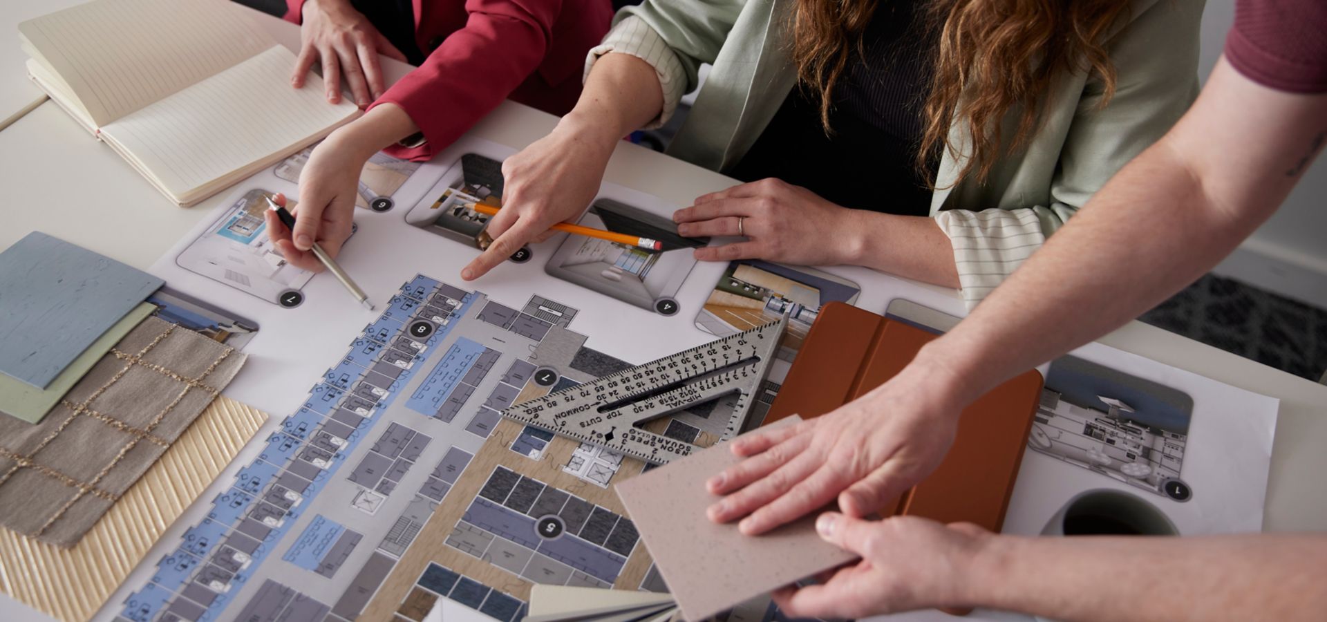 <h1>DESIGN COLLABORATION</h1>
