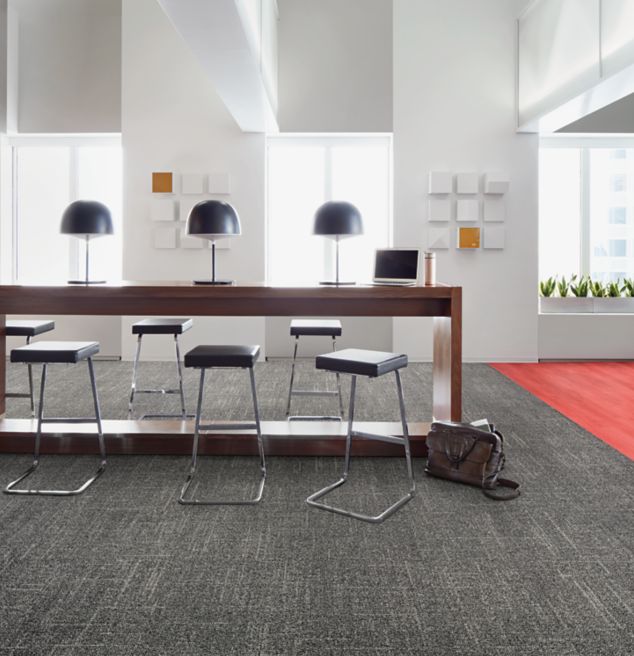 Interface Open Air 418 carpet tiles with Studio Set LVT in open office