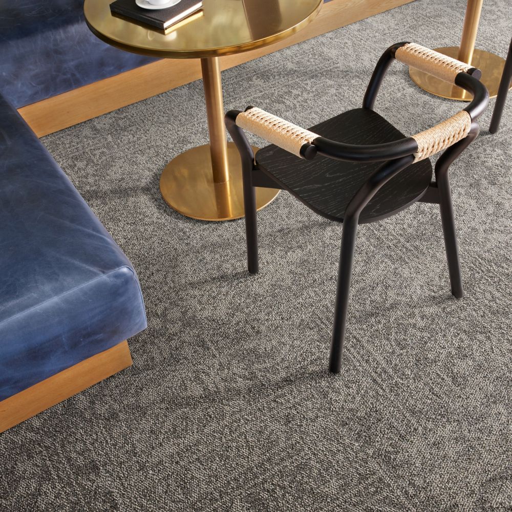 Interface Open Air 421 carpet tile in collaborative workspace