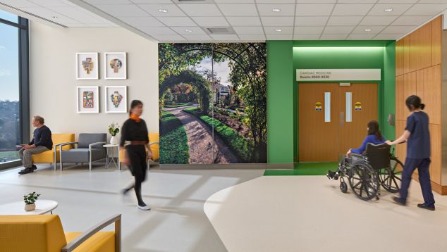 noraplan environcar np nTx in hospital lobby with large image