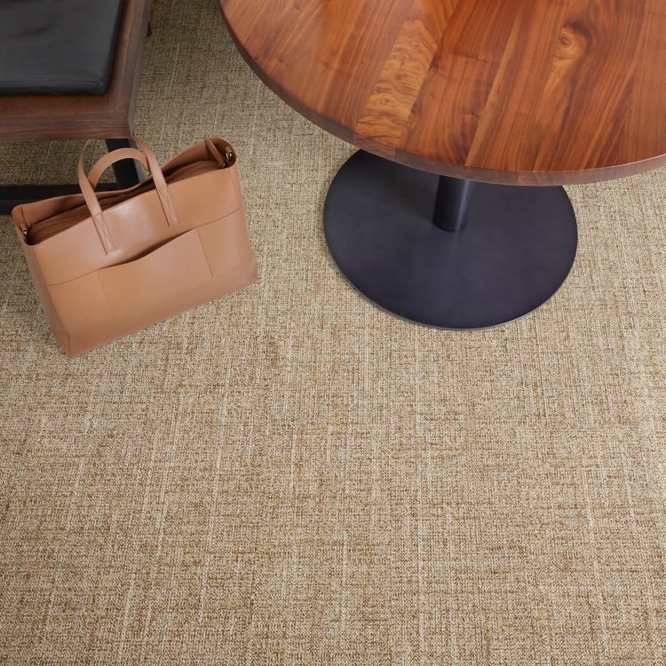 Interface Diminuendo plank carpet tile in workplace collaborative space