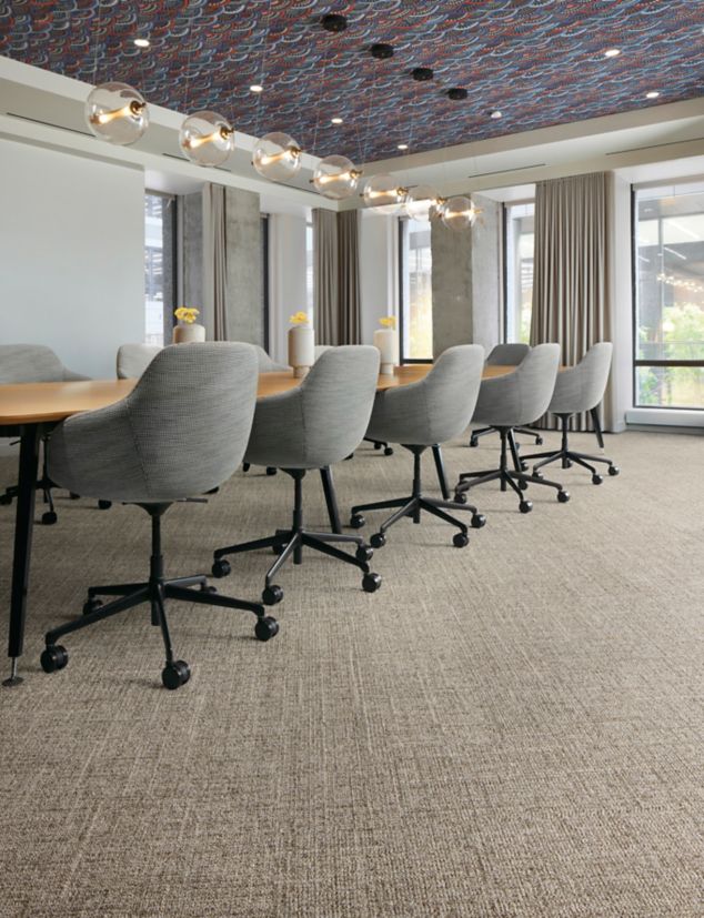 Interface Diminuendo plank carpet tile in workplace meeting room