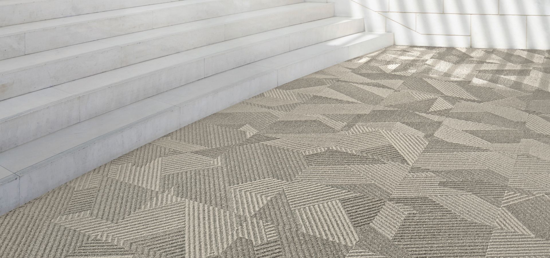 <p>Interface présente la nouvelle collection Rising Signs</p>
