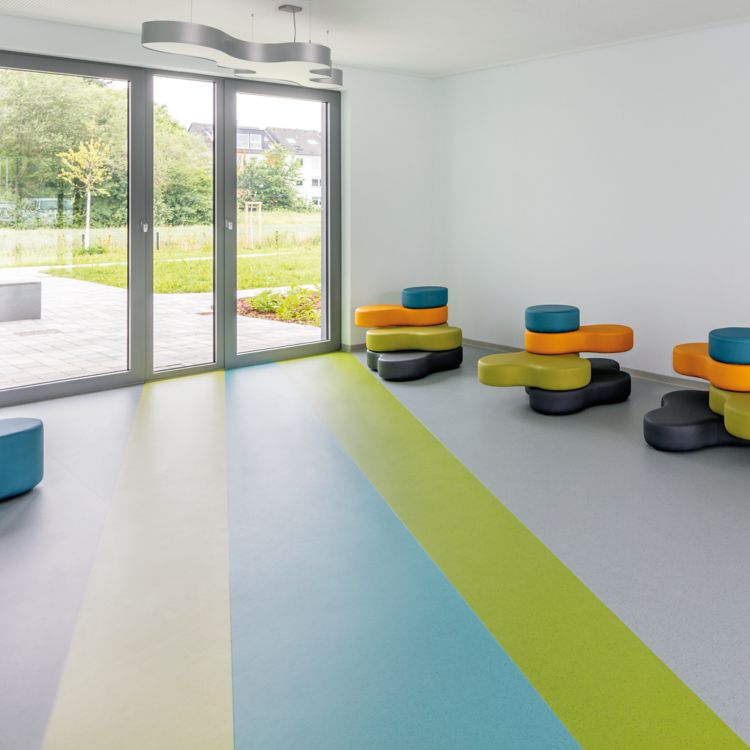 Room with noracare, installed with inlays to guide the way