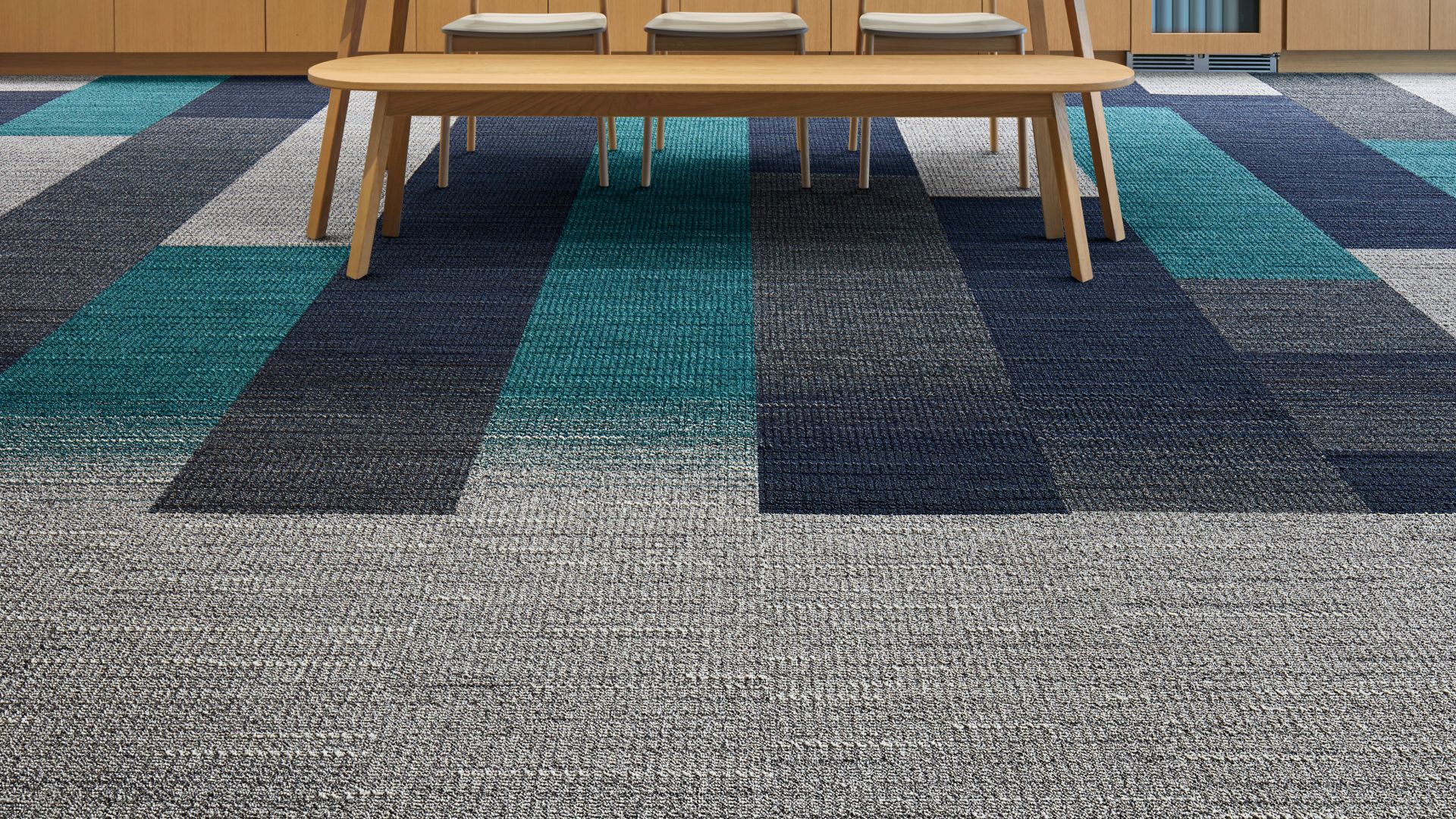 Interface WG100 and WG200 carpet tile in meeting room