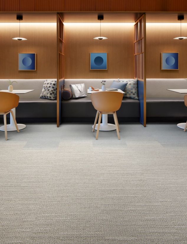 Interface WG100 and WG200 carpet tile in workplace collaborative area